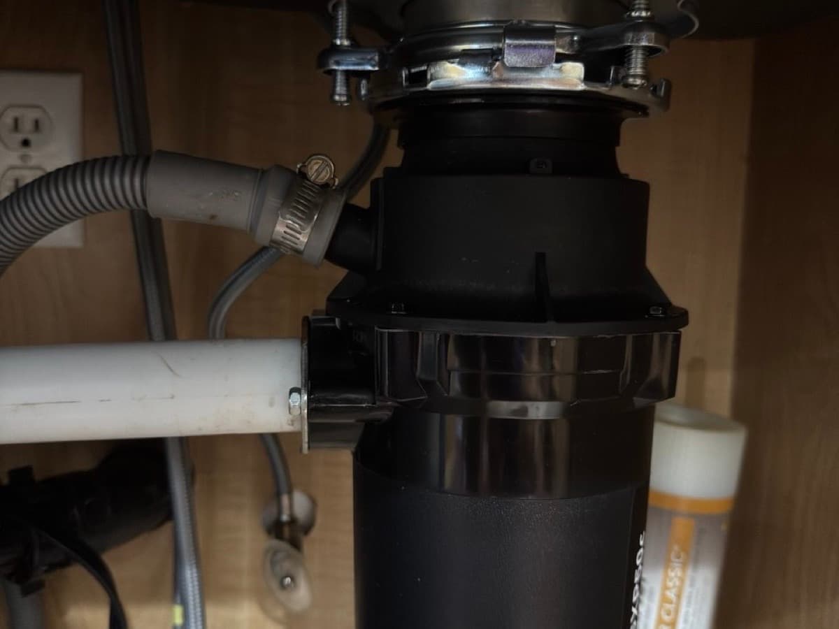 Garbage disposal installation Portland — EVN Handyman