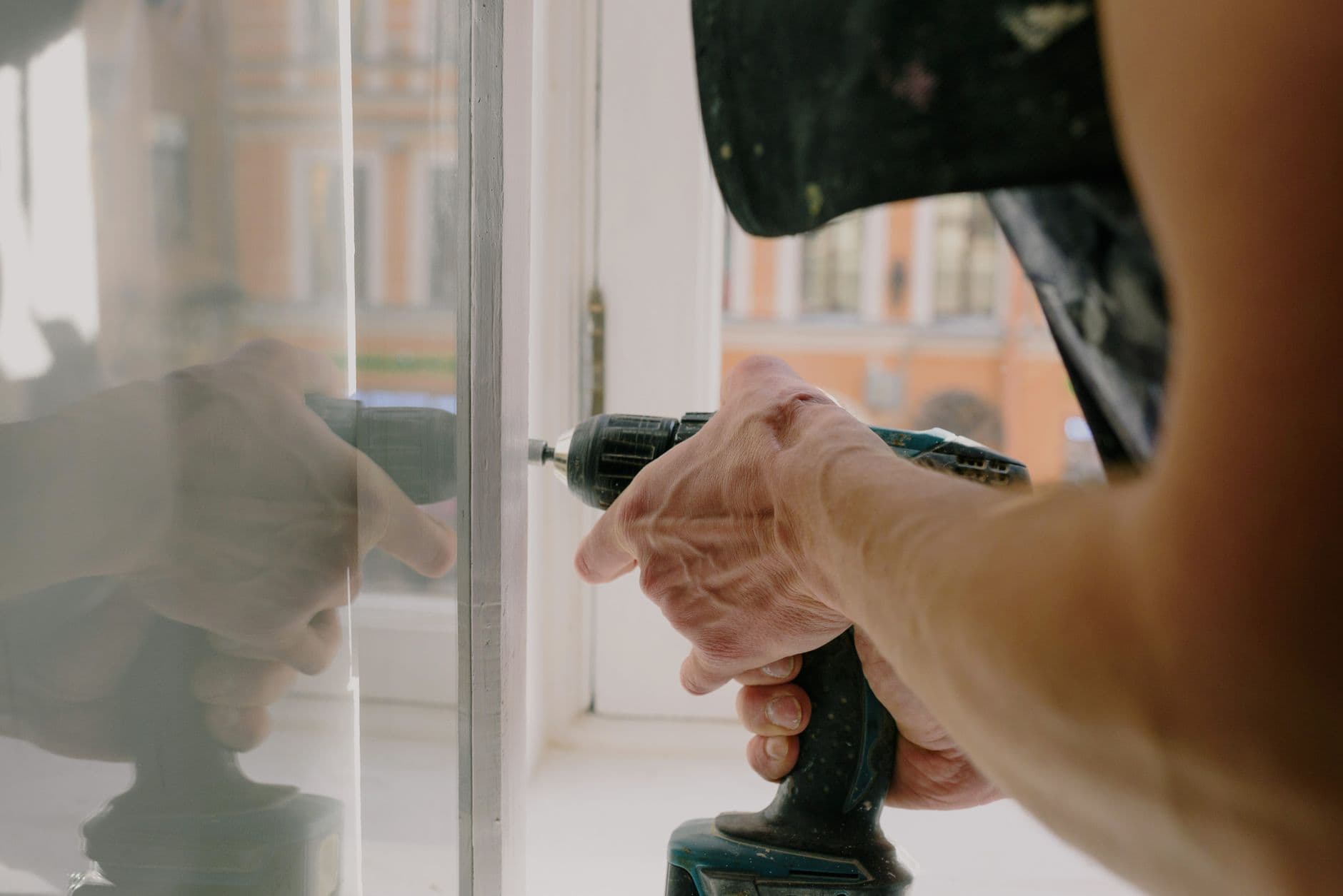 How to Tell If a Window Screen Needs Repair or Full Replacement
