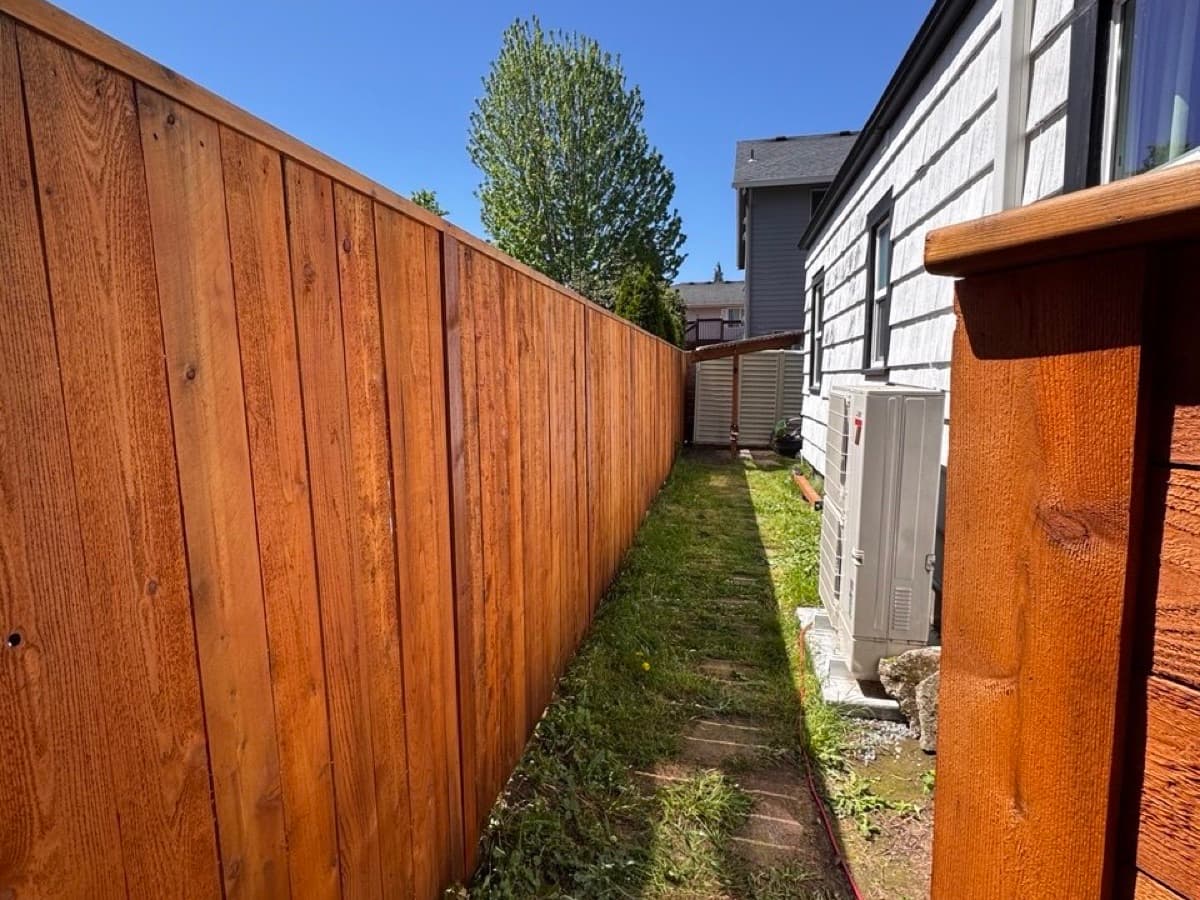 5 Signs Your Fence Needs Staining This Season